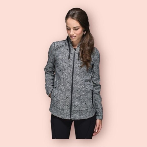 Lululemon Spring Forward Jacket Plush Petal Black size 6 zip‎ up hoodie - Picture 1 of 11